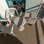 Beachfront Pool & Sea View Stduio In Berlin * ヴァルナ